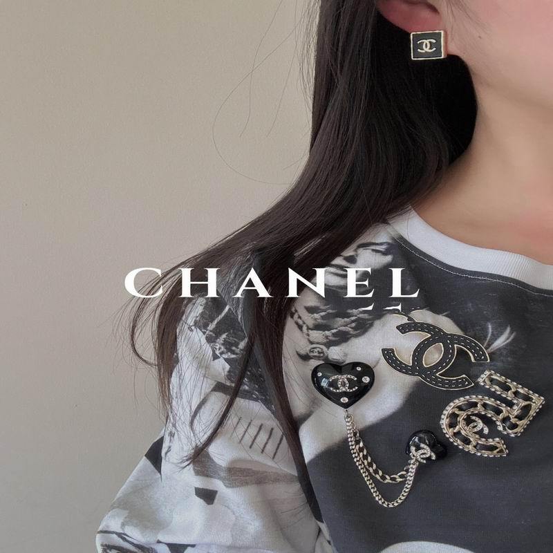 Chanel Earrings 400